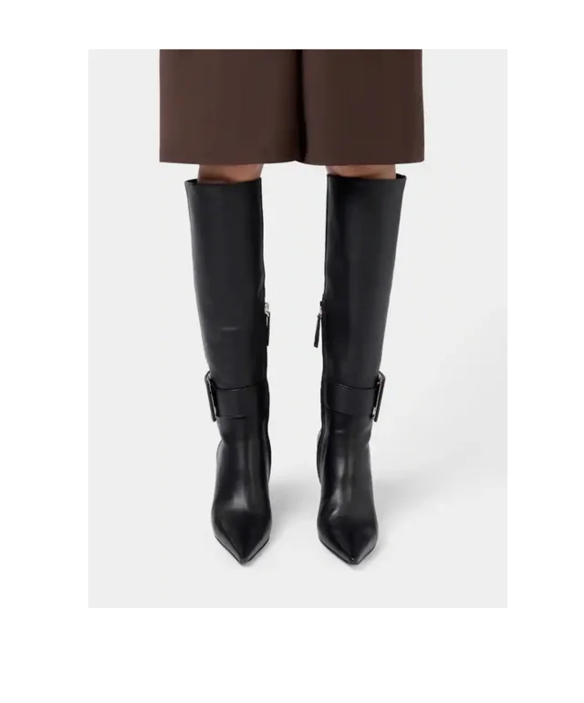 Roger Vivier Viv In The City Buckle Boots, photo 4 of 9 from SENSER