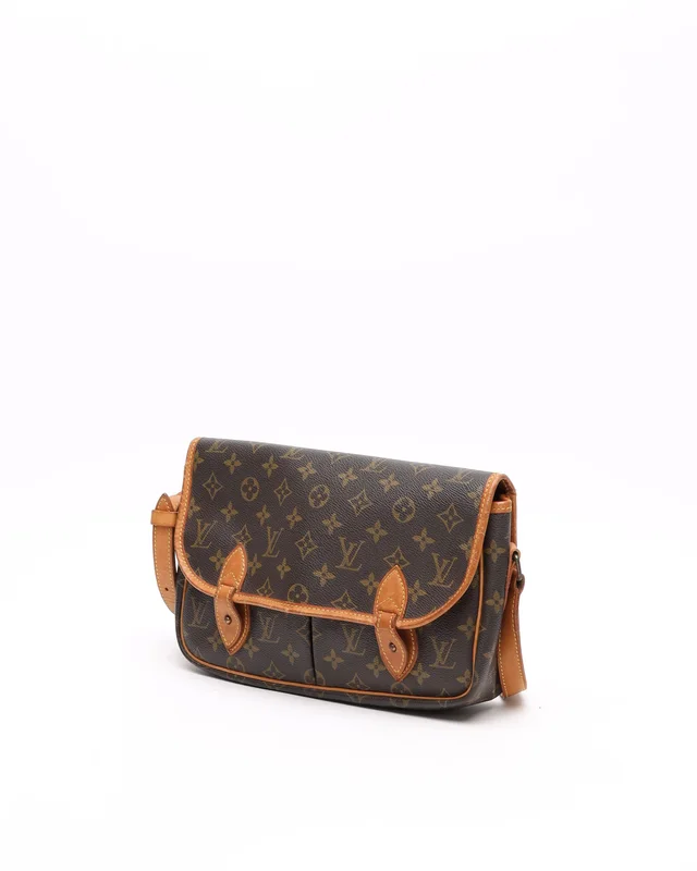 Louis Vuitton Monogram Gibeciere MM Bag in Coated canvas from A Retro Tale, photo 2 of 13