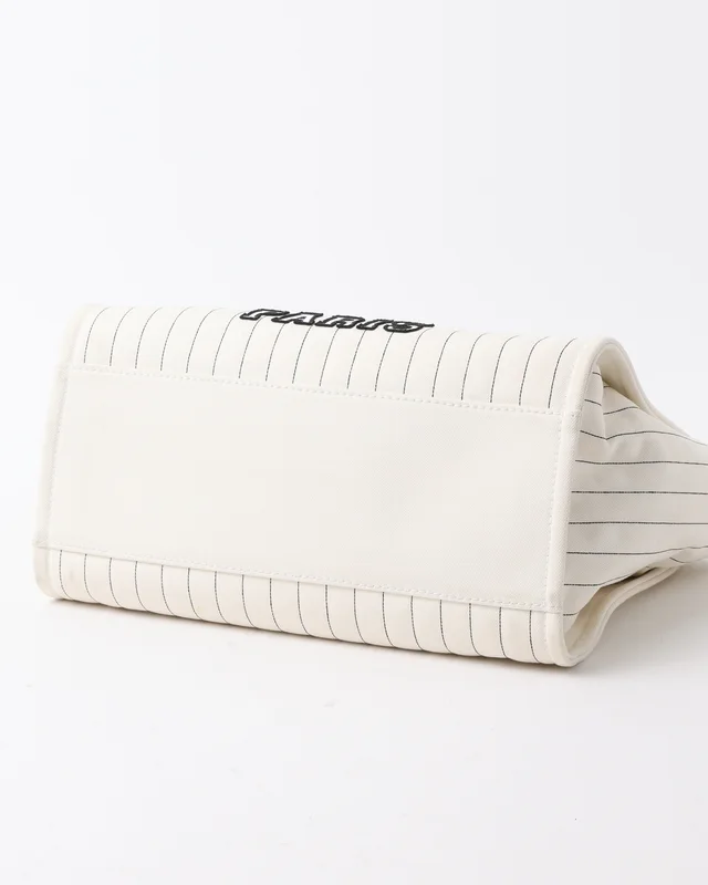 Chanel Striped Deauville MM Tote Bag in Canvas from A Retro Tale, photo 4 of 11