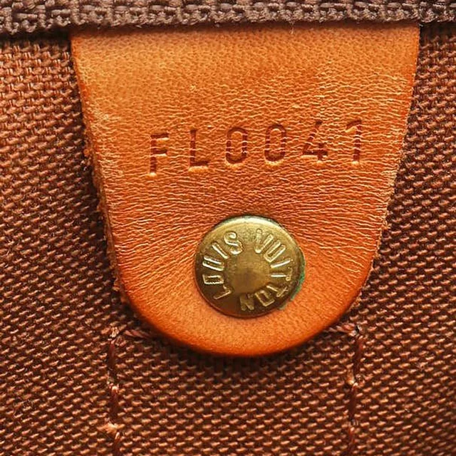 Louis Vuitton Monogram Keepall 55 Weekend Bag in Coated canvas from A Retro Tale, photo 9 of 10