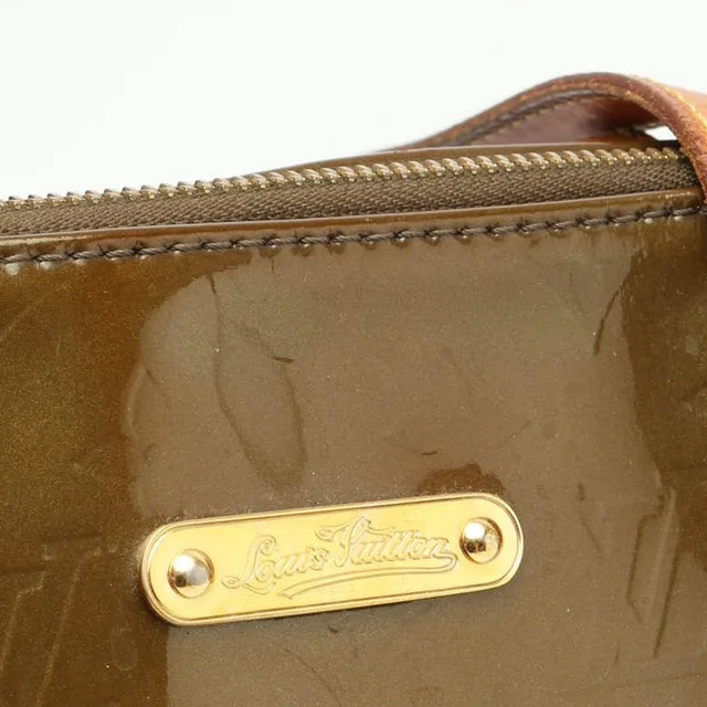 Louis Vuitton Vernis Bellevue GM Bag in Patent leather from A Retro Tale, photo 6 of 14