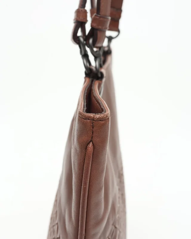 Bottega Veneta Intrecciato Tote Bag in Woven leather from A Retro Tale, photo 6 of 9