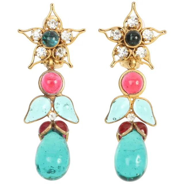 Chanel Glipow line-stone design earrings Gold/Green/Red from VINTAGE QOO TOKYO