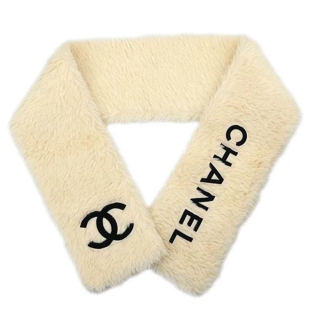 Chanel Alpaca Scarf White Small Good in White from AMORE Vintage Tokyo