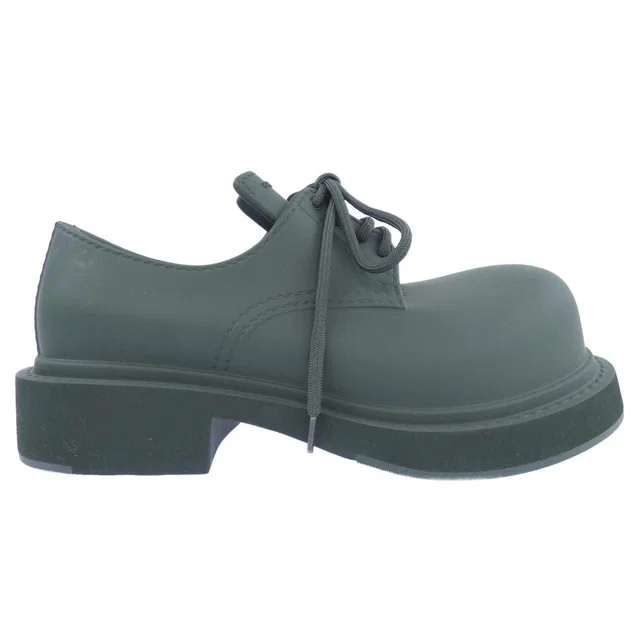 Balenciaga Sneakers from LuxUness