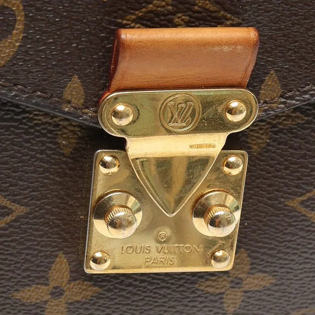 Louis Vuitton Monogram Pochette Métis MM Bag in Coated canvas from A Retro Tale, photo 6 of 12