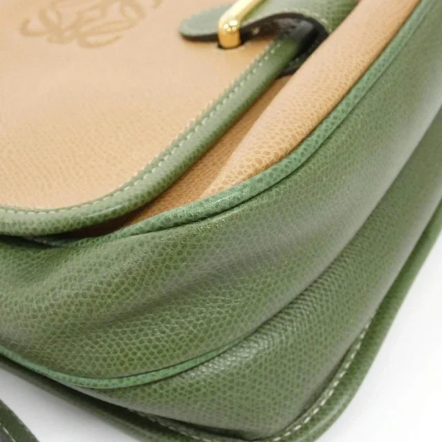 Loewe Shoulder Bag in Beige Leather from LuxUness, photo 3 of 10
