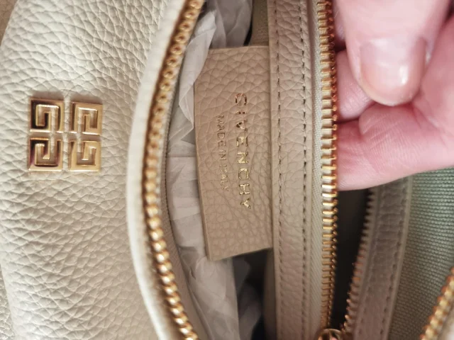 Givenchy Cream Leather Pandora Bag in White Leather from HEWI, photo 2 of 5