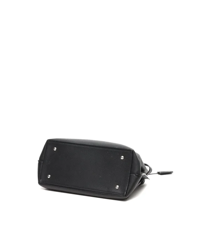 Louis Vuitton Lockme Day Bag in Caviar leather from A Retro Tale, photo 5 of 8