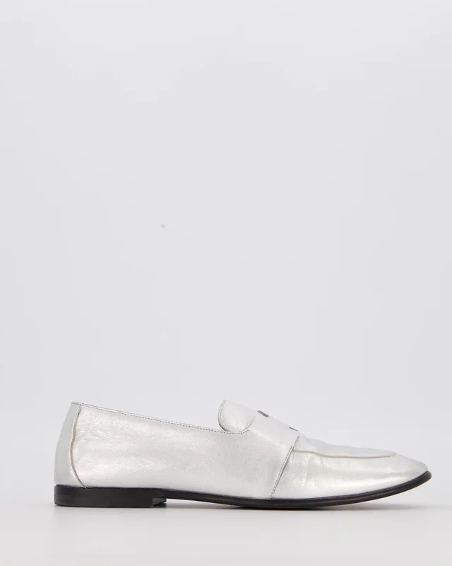 Hermès Hitch Loafers in Argent Swift Leather Size EU 37.5 in Silver Swift leather from Sellier