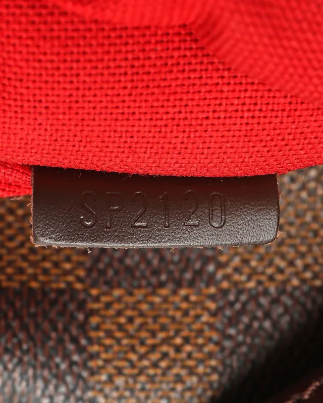 Louis Vuitton Damier Bloomsbury PM Bag in Canvas from A Retro Tale, photo 7 of 9