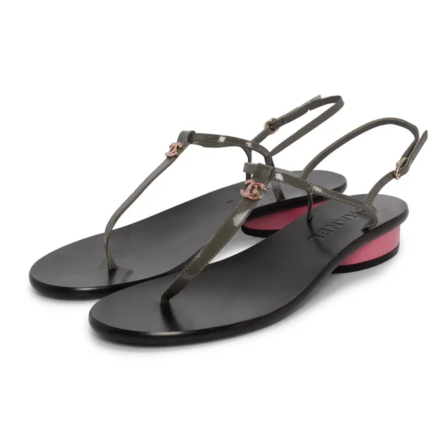 Chanel Patent CC Thong Sandals 37 in Khaki & Pink Patent leather from Blue Spinach