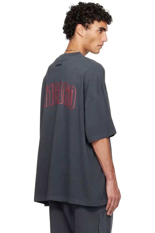 Fear of God ESSENTIALS Gray Holiday 'Chicago' 90s T-shirt, photo 3 of 4 from SSENSE