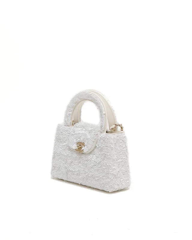 Chanel Cruise 2026 Mini Sequin Kelly Shopper Bag in Leather from A Retro Tale, photo 2 of 12