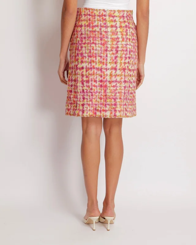 Chanel Métiers d'Art 2020 Tweed Pink and Multi-Colour Midi Skirt with Champagne Gold CC Logo Details… in Pink Tweed from Sellier, photo 2 of 2