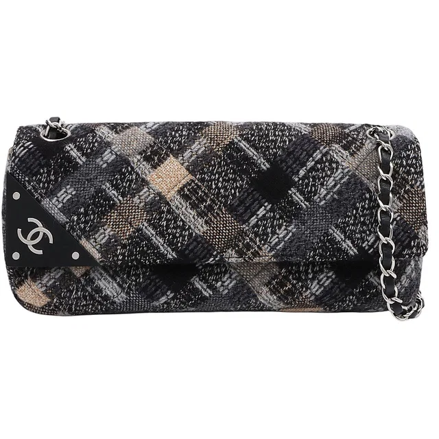 Chanel Tweed CC Mark Plate Chain Shoulder Bag, Black/Gray/Beige, Circa 2005 in Black Tweed from VINTAGE QOO TOKYO