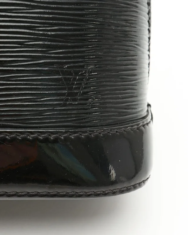 Louis Vuitton Alma BB Electric Bag in Leather from A Retro Tale, photo 9 of 13