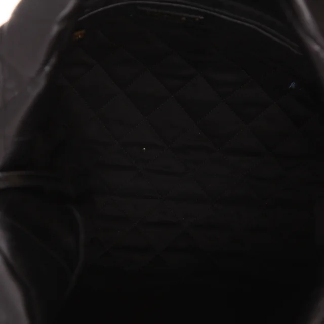Chanel 22 handbag in Black Leather from Collector Square, photo 4 of 5
