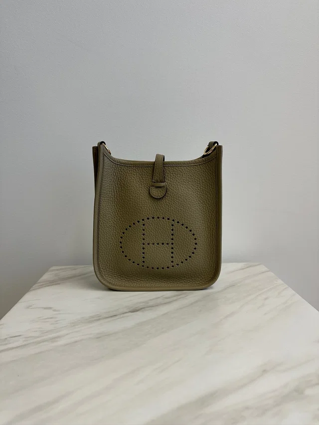 Hermès Evelyne III 29 Sauge Taurillon Clemence Palladium Hardware in Clemence leather from Luxury Promise