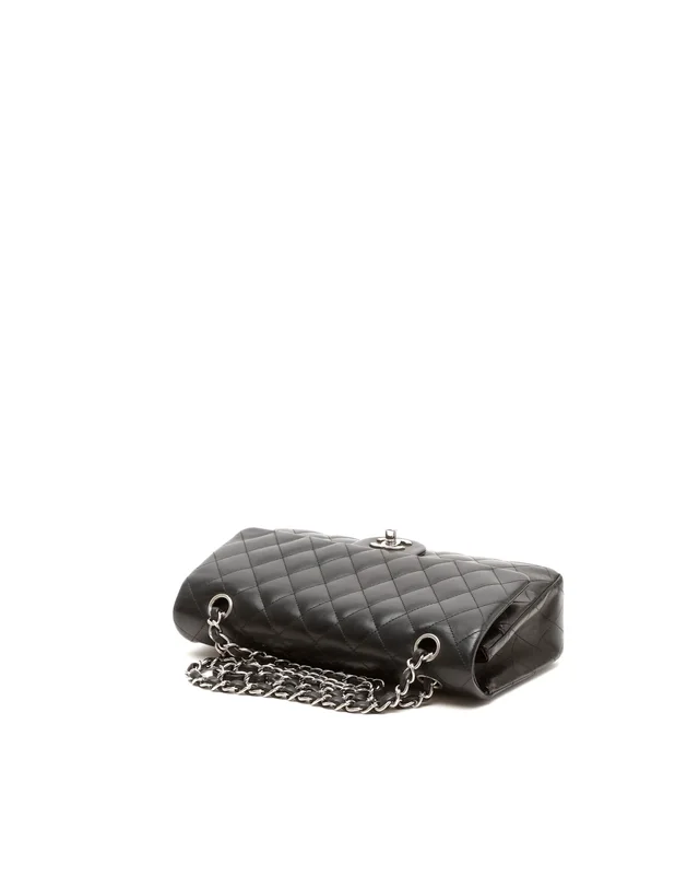 Chanel Classic Medium Double Flap Bag in Leather from A Retro Tale, photo 4 of 10
