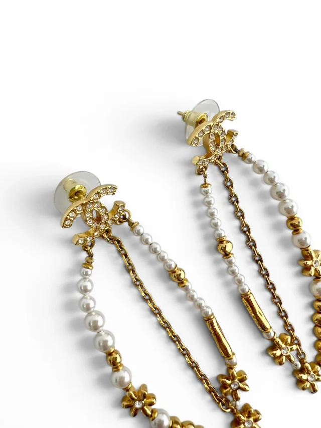 Chanel Gold Pearl Beaded Drop Earrings in Gold from Season 2 Consign, photo 4 of 4