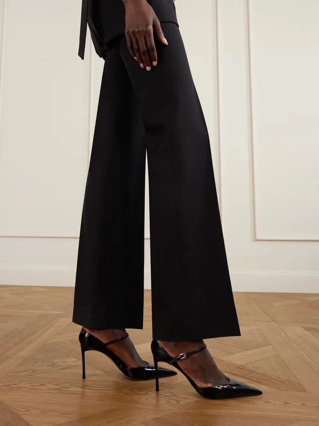 TOM FORD Patent-leather pumps in Black, photo 2 of 2 from NET-A-PORTER (Canada)