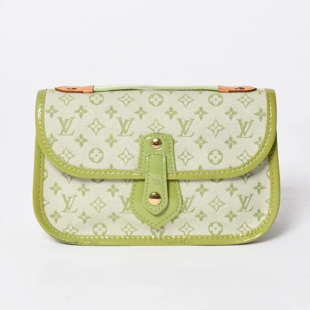 Louis Vuitton Trousse Marie Kate Pouch Case Monogram Mini Apple Green in Green Patent leather from The Reluxe
