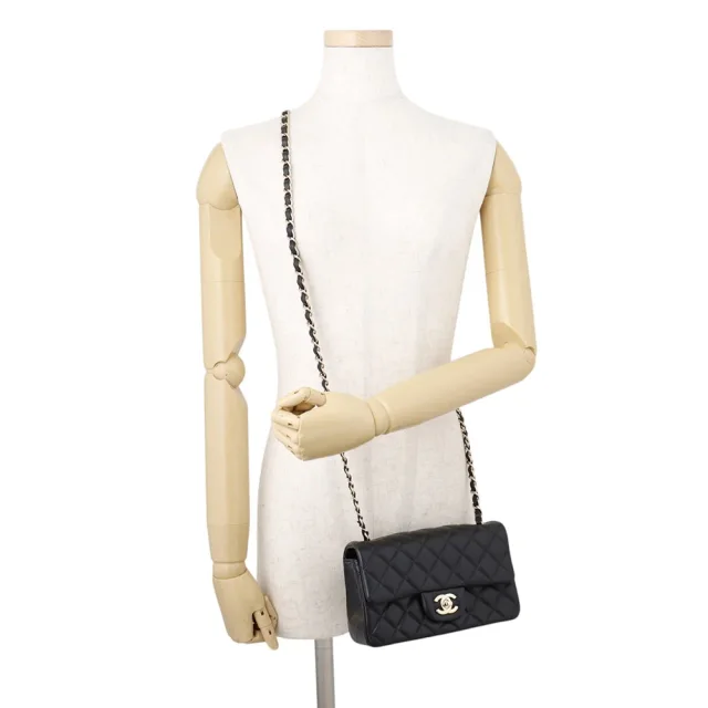 Chanel Matelasse BlackA69900 Lambskin Size Mini in Lambskin from GALLERY RARE, photo 6 of 20