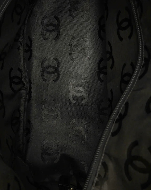 Chanel Cambon Ligne Tote Bag in Leather from A Retro Tale, photo 7 of 8