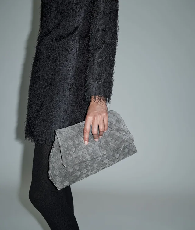 Bottega Veneta Giorno Shoulder Bag, photo 4 of 6 from SENSER