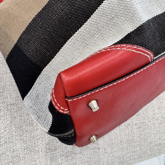 Burberry Canvas Mega Check Medium Maidstone Cadmium Shoulder Bag in Calfskin leather, Canvas from Reowned, photo 5 of 9
