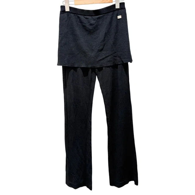 Chanel Black Pants - size 38 in Black from Luxury Promise