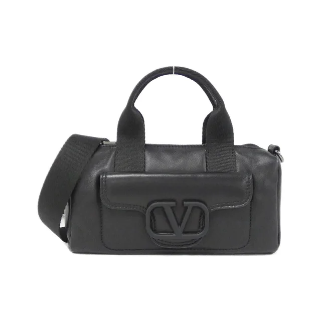 Valentino Garavani 5Y2P0U93DCY Bag in 0NO/BLACK (black) / BLACK METAL (black metal) metal fittings leather from KOMEHYO