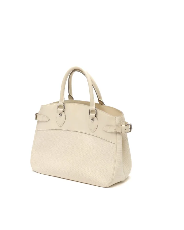 Louis Vuitton Epi Passy MM Handbag in Leather from A Retro Tale, photo 3 of 9