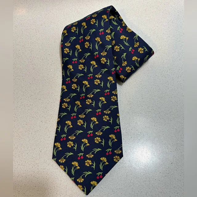 Hermès Floral Cherry Navy Men’s Silk Tie Vintage in blue Silk from Poshmark