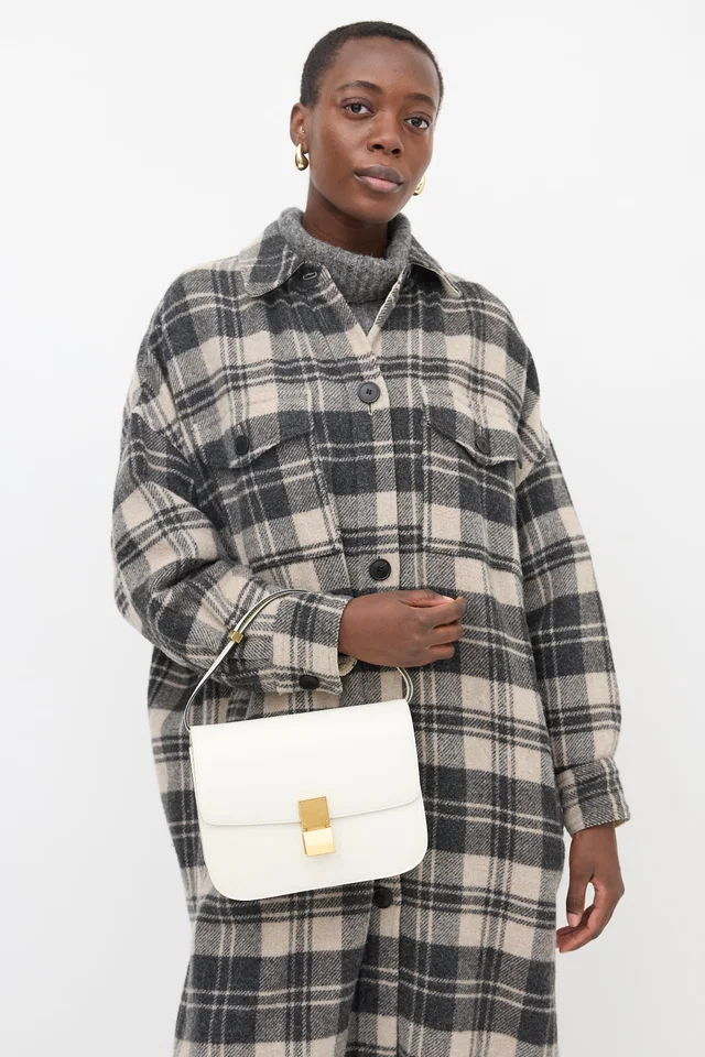 Celine 2016 Patent Medium Classic Bag in Patent leather from VSP Consignment