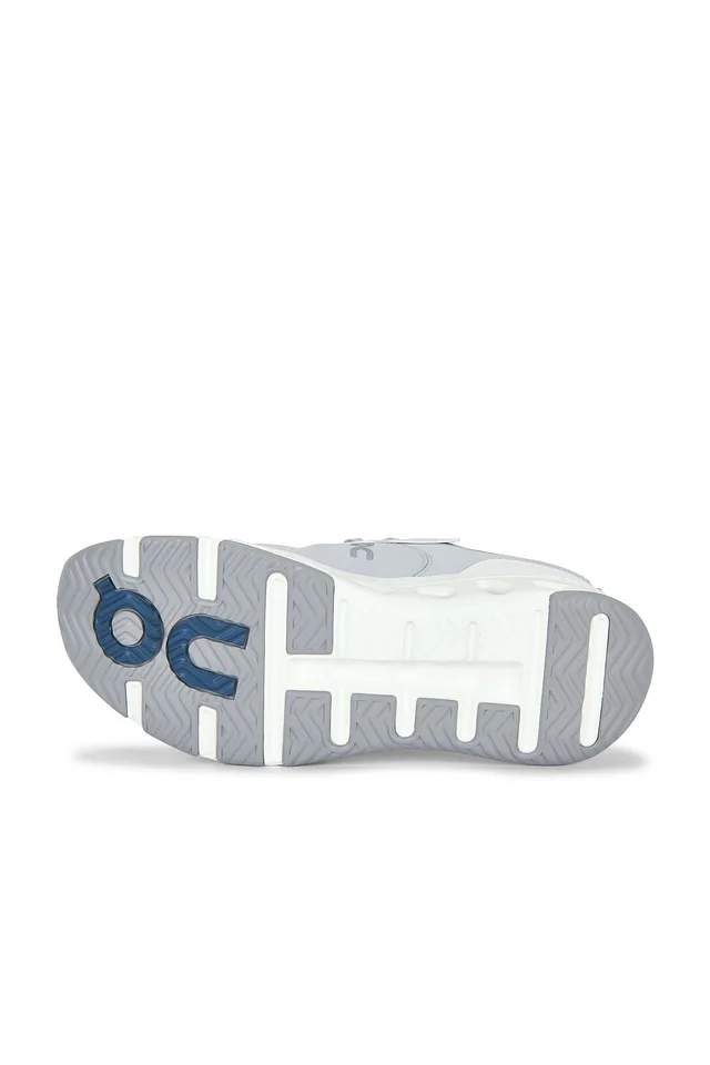 On The Roger Wildcard in Glacier & Ivory, photo 6 of 6 from REVOLVE (Canada)
