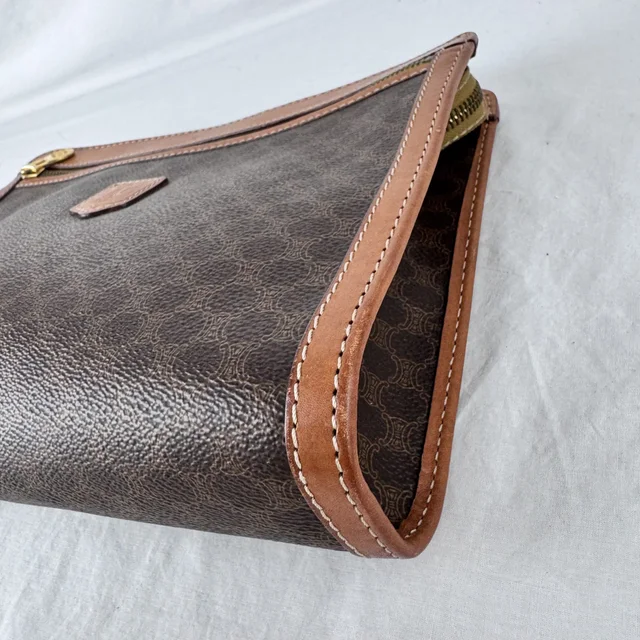 Celine Vintage Triomphe Macadam Toiletry Pouch 27 in coated canvas, Leather, Metal from Reowned, photo 3 of 8