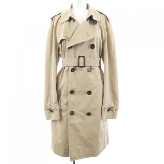 Burberry Trench Coat from LuxUness