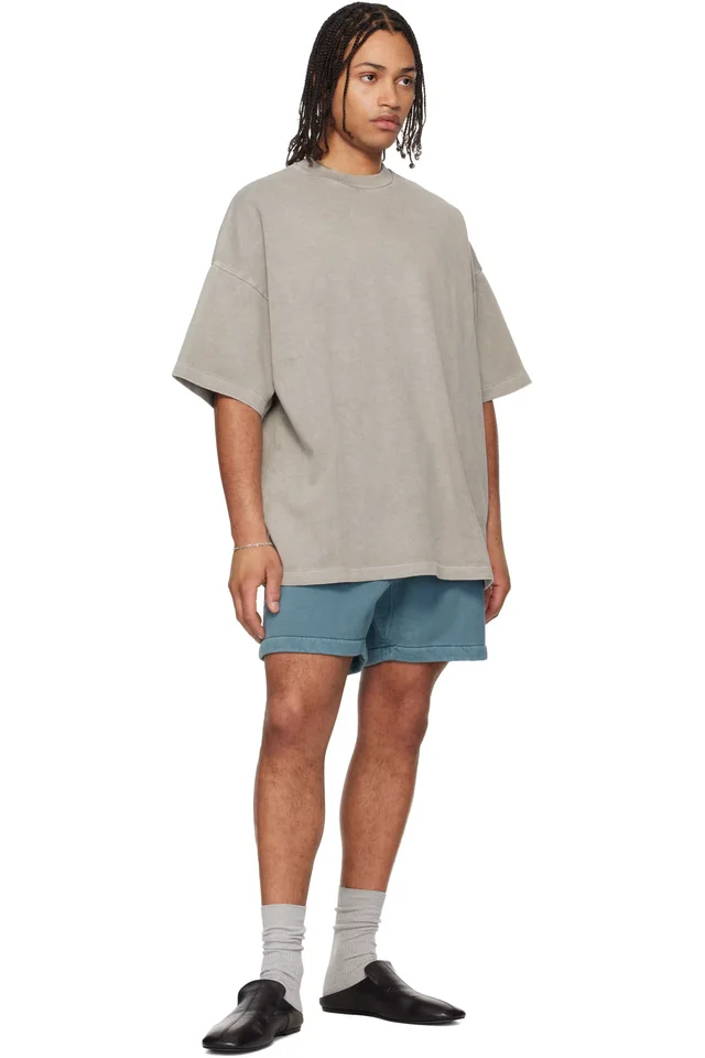 Fear of God ESSENTIALS Gray Signature 90s T-shirt, photo 4 of 4 from SSENSE