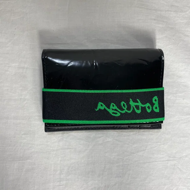 Bottega Veneta Portafoglio Bi-Fold Wallet in Patent leather from Reowned