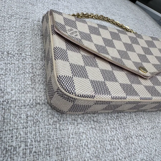 Louis Vuitton Pochette Felicie Bag in Canvas, coated canvas, Metal from Reowned, photo 4 of 7