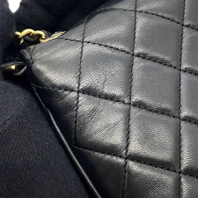 Chanel Matelasse phone case Black Lambskin in Black Lambskin from GALLERY RARE, photo 7 of 17