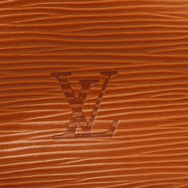 Louis Vuitton Epi Petit Noé Bag in Leather from A Retro Tale, photo 6 of 10