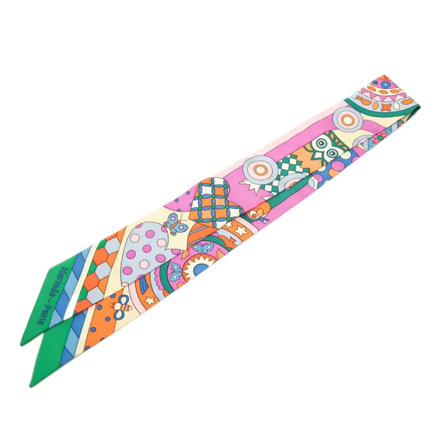 Pink Hermès Les Murmures De La Foret Silk Twilly Scarf Scarves in Pink Silk from Designer Revival