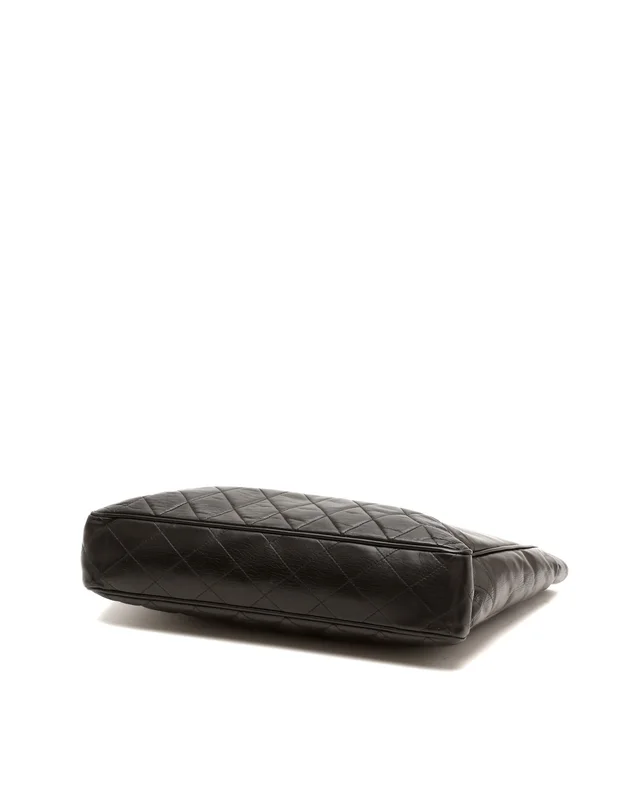 Chanel CC Chain Tote Bag in Leather from A Retro Tale, photo 5 of 9