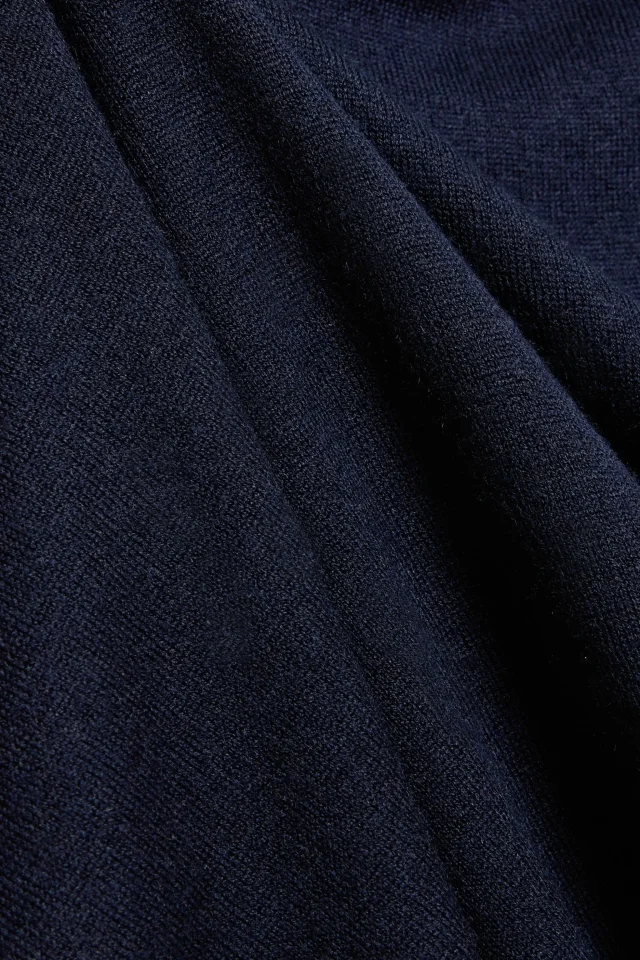 Vince Wool-Blend Mock-Neck Sleeveless Sweater in Midnight blue, photo 4 of 8 from THE OUTNET