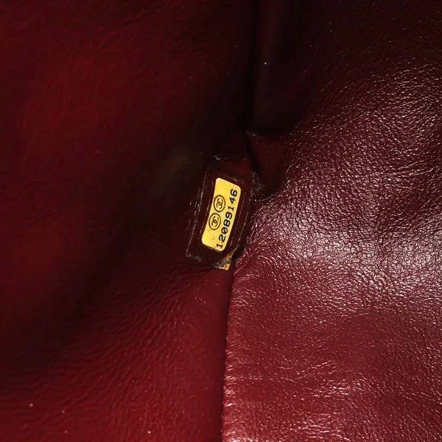 Chanel Classic Jumbo Single Flap Bag in Lambskin from A Retro Tale, photo 11 of 12