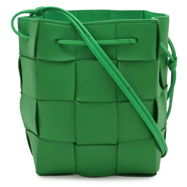 Bottega Veneta Cassette small bucket bag in Lambskin from LuxUness