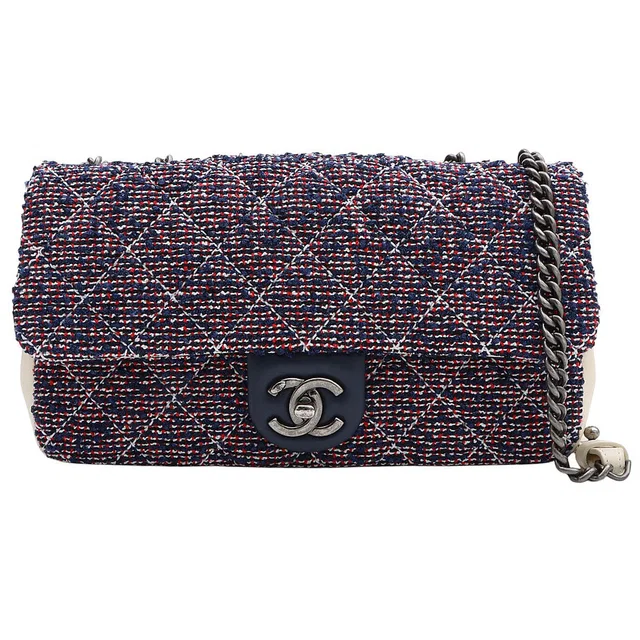 Chanel circa 2016 Tweed and Leather CC Turn-Lock Chain Shoulder Bag, Ivory/Navy/Red in White Tweed from VINTAGE QOO TOKYO